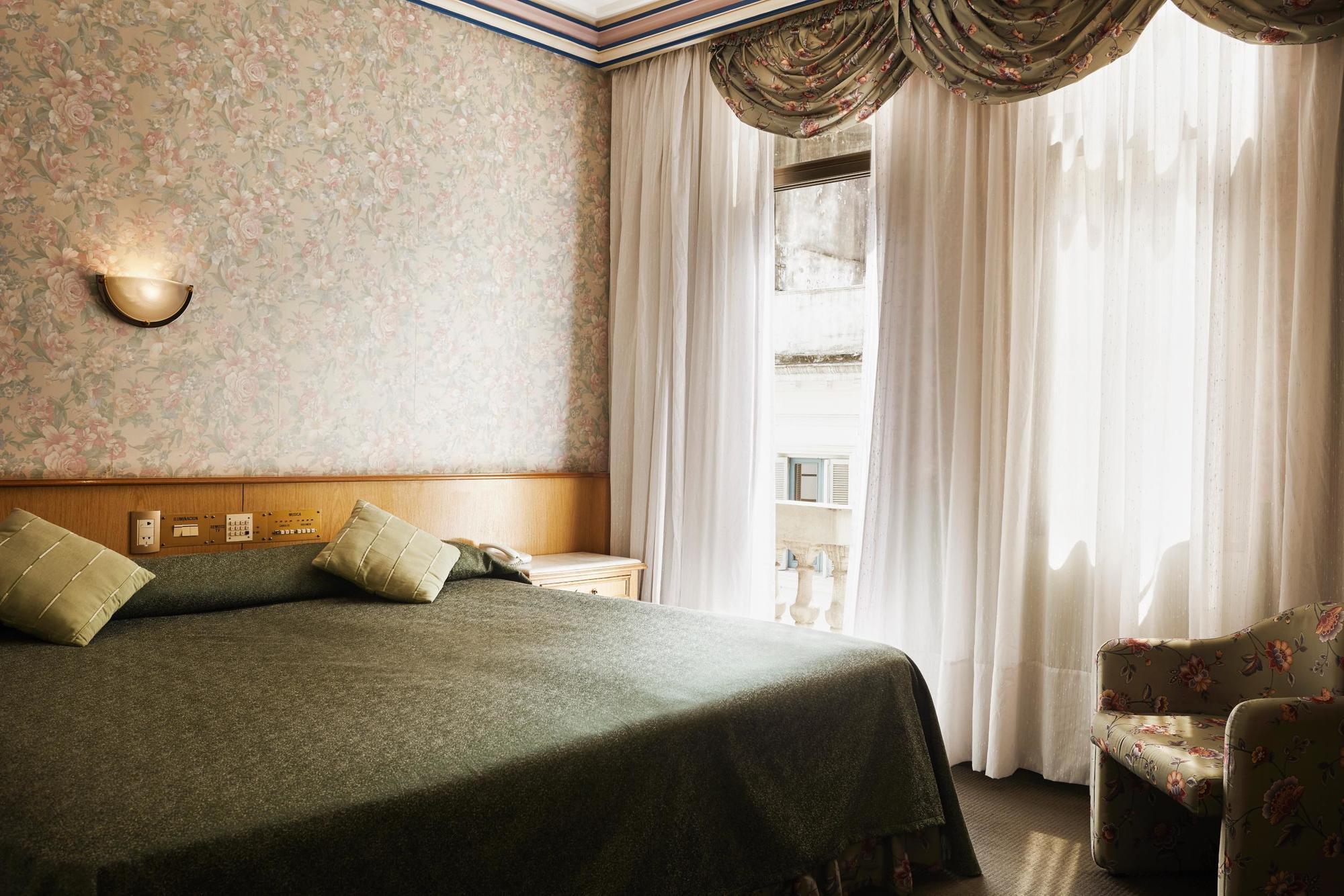 Gran Hotel Ailen Buenos Aires Extérieur photo